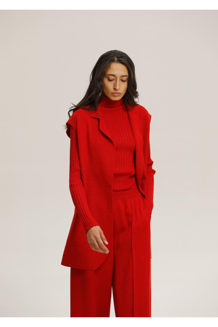 Жилет из шерсти красный