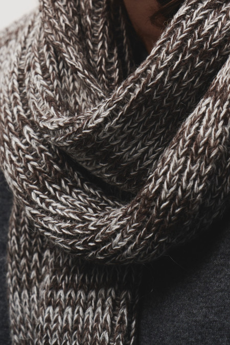 Шарф з мохеру коричневий меланж