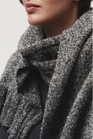 Шарф чорно-білий