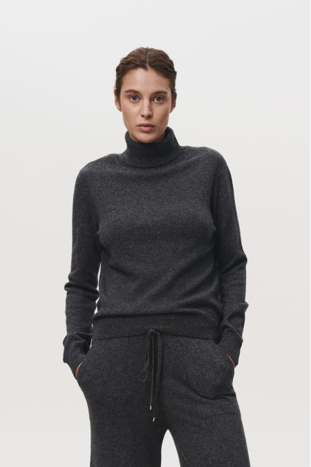 Базовый гольф из шерсти ягнят темно-серый