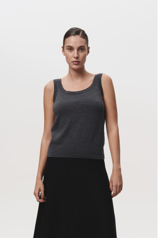 Dark Grey 100% Merino Wool Top