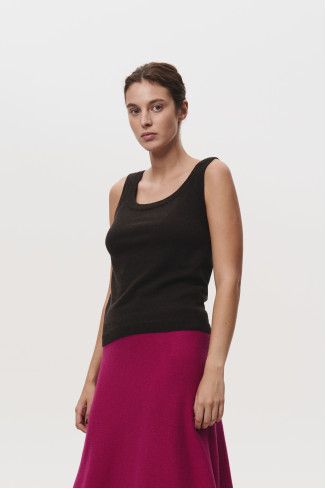 Базовый топ из шерсти ягнят шоколад