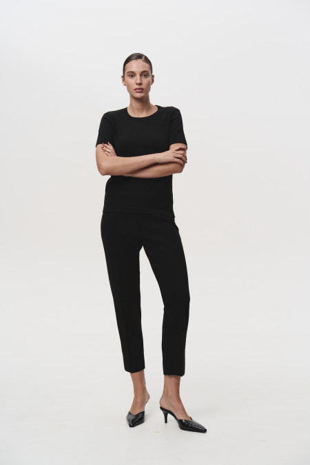 Базовий джемпер з віскози чорний