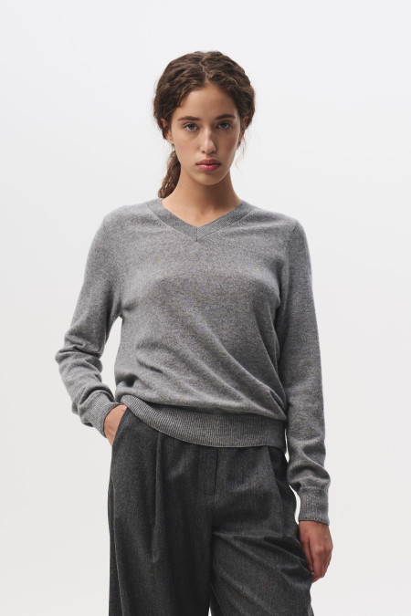 Grey 100% Cashmere V-neck Jumper