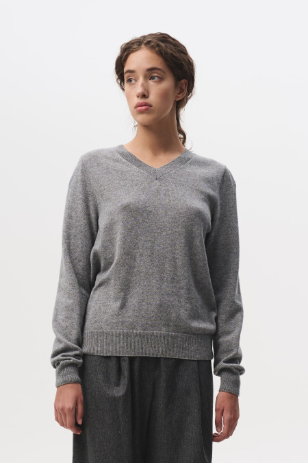 Grey 100% Cashmere V-neck Jumper
