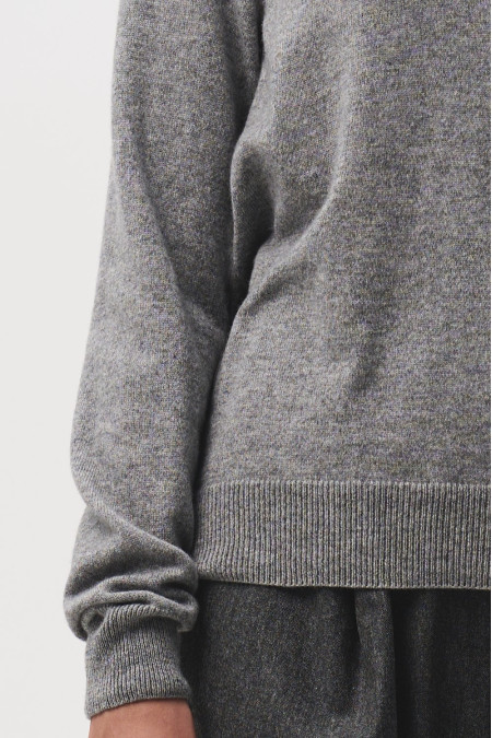 Grey 100% Cashmere V-neck Jumper