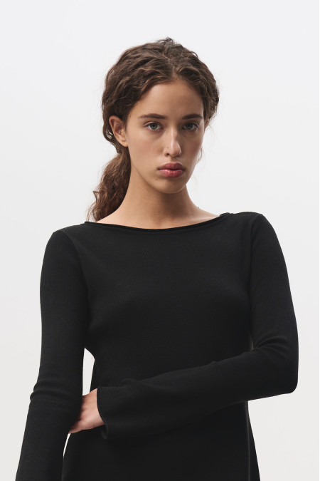 Міні-сукня чорна