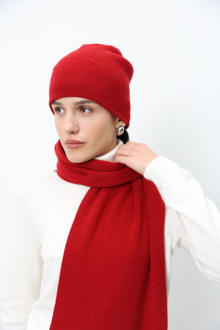 Шарф з м'якої вовни ягня темно-червоний