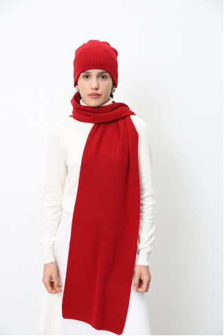 Мягкий уютный шарф темно-красный