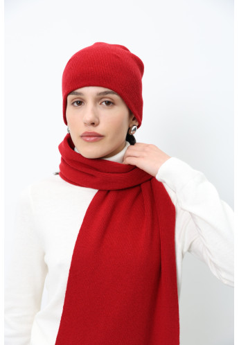 Двошарова шапка з м'якої вовни ягнят темно-червона