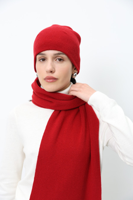 Шарф з м'якої вовни ягня темно-червоний