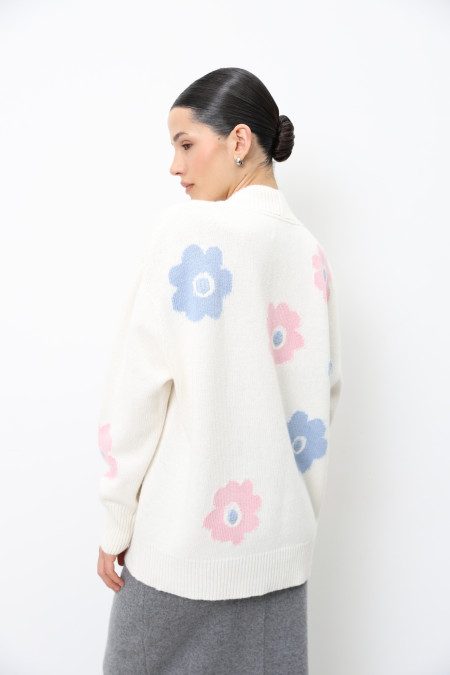 Oversize-кардиган с вышитыми цветами молочный