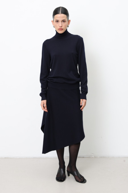 Гольф из 100% шерсти мериноса темно-синий