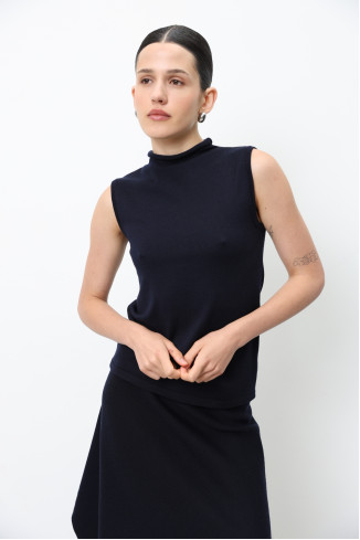 Топ із коміром-стійкою зі 100% вовни мериноса темно-синій