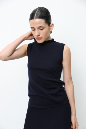 Топ із коміром-стійкою зі 100% вовни мериноса темно-синій