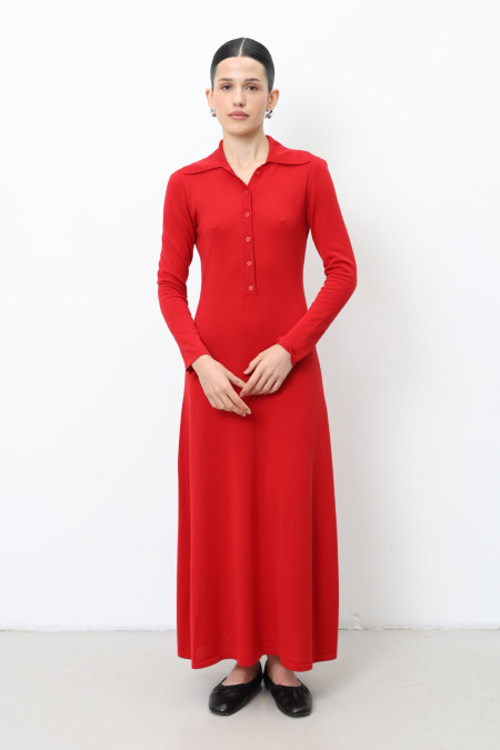 Длинное платье из 100% шерсти мериноса с воротником красное