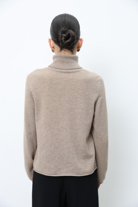Beige 100% Cashmere Turtleneck