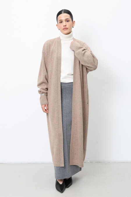 Длинный кардиган из шерсти ягнят темно-бежевый
