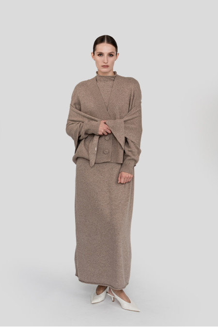Soft Lambswool Beige Chunky-knit Triangular Shawl