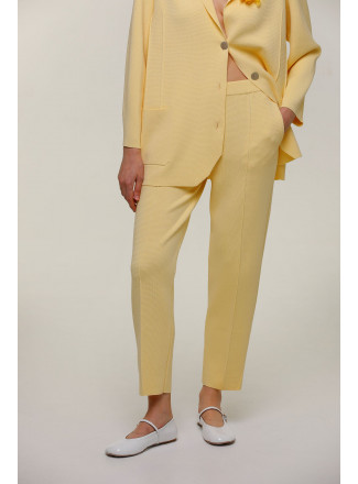 Трикотажные брюки с карманами светло-желтые