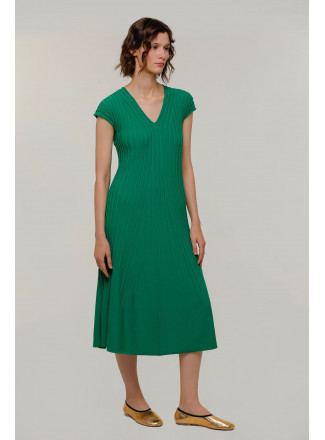 Платье-миди с V-образным декольте зеленое