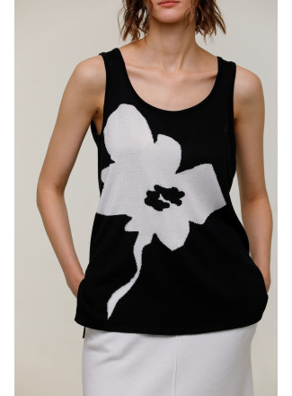 Black Long Loose Top With Flower