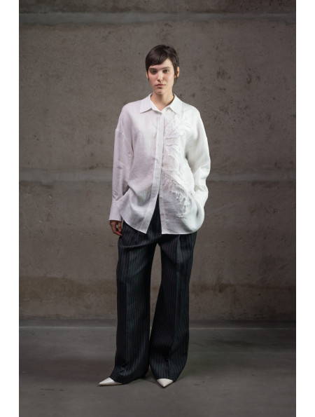 Лляна сорочка oversize з аплікацією біла