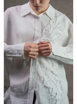 Лляна сорочка oversize з аплікацією біла