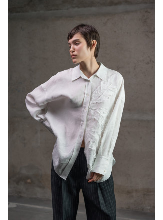 Лляна сорочка oversize з аплікацією біла