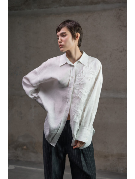 Лляна сорочка oversize з аплікацією біла