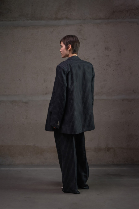 Лляний піджак на підкладці з віскози чорний смугастий Лляний піджак на підкладці з віскози чорний смугастий