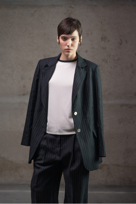 Лляний піджак на підкладці з віскози чорний смугастий Лляний піджак на підкладці з віскози чорний смугастий