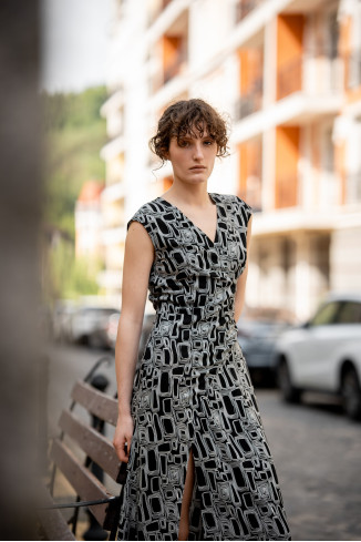 Black And White 100% Viscose Wrap Maxi Dress