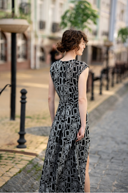 Black And White 100% Viscose Wrap Maxi Dress