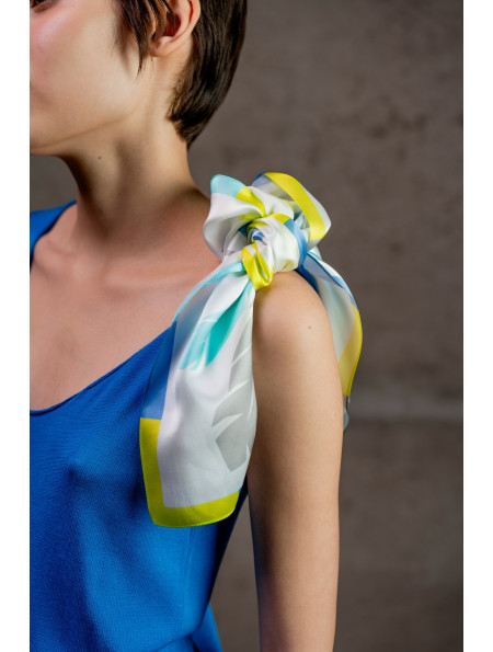 Шовкова хустинка з принтом "Пірʼя"