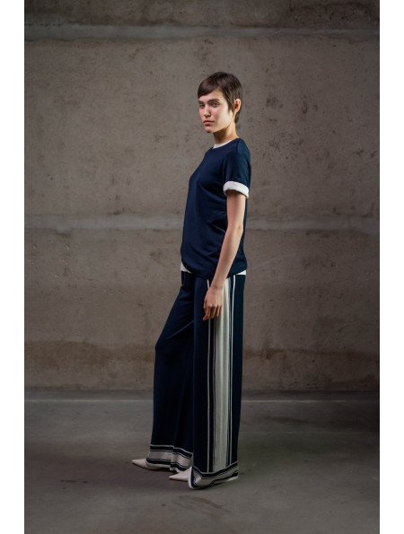 Базовий джемпер на короткий рукав темно-синій