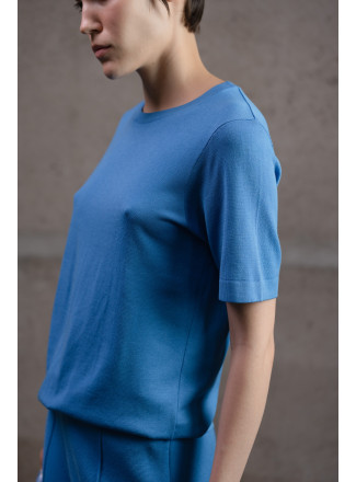 Базовий джемпер на короткий рукав темно-блакитний