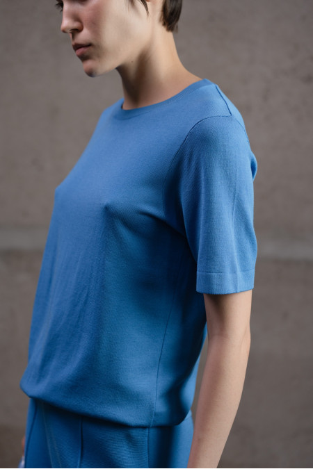 Базовый джемпер на короткий рукав темно-голубой Базовый джемпер на короткий рукав темно-голубой