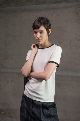 Off-White And Black Contrasting Trim Basic Jumper 