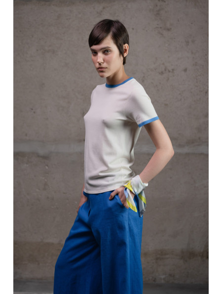 Базовий джемпер з контрастною облямівкою молочно-темно-блакитний