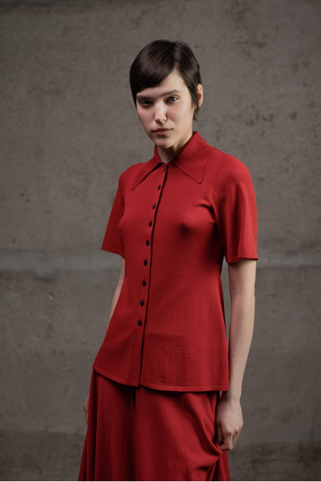 Dark Red Viscose Semi-Fitted Knit Shirt with Short Sleeves