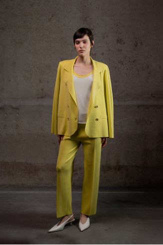 Трикотажные брюки прямого кроя из вискозы лимонные