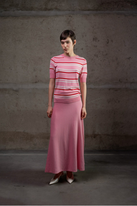 А-подібна спідниця максі з віскози рожева А-подібна спідниця максі з віскози рожева