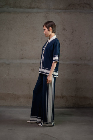 Navy Knit Trousers With Contrasting Graphic Trim 