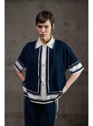 Трикотажна сорочка з контрастним обрамленням темно-синя