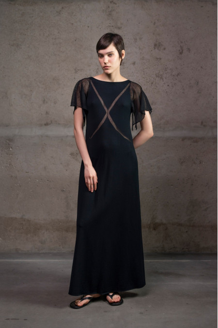 Трикотажна сукня з напівпрозорими рукавами чорна