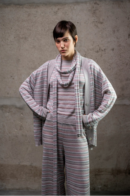 Кардиган із графічним візерунком сіро-рожевий Кардиган із графічним візерунком сіро-рожевий