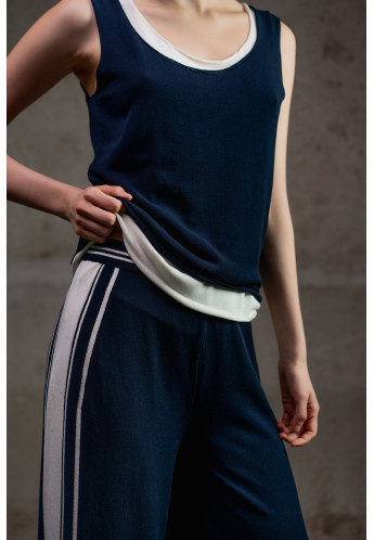 Базовий топ з необробленими краями темно-синій