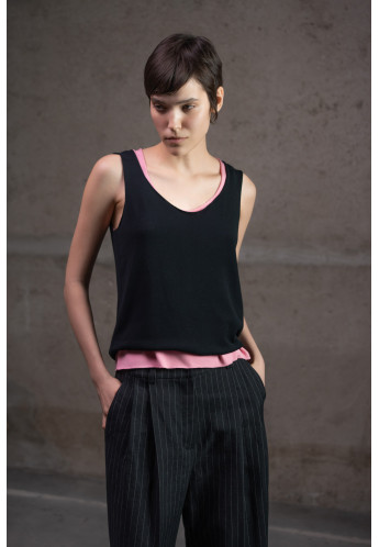 Базовий топ з необробленими краями чорний