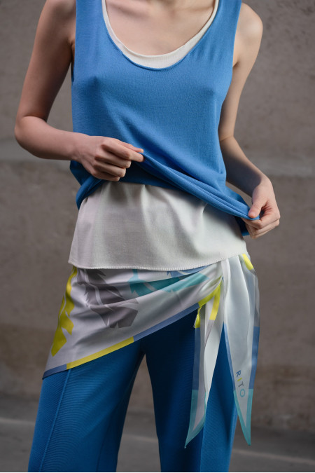 Triangle Silk Neckerchief with "Feathers" Print